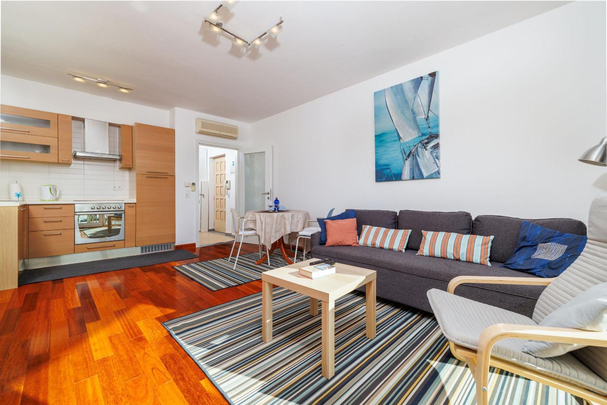 דראמליי Apartment Helena מראה חיצוני תמונה